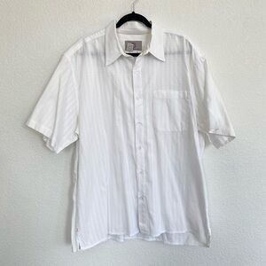 The Territory Ahead White Seersucker Short Sleeve Button Down XL 100% Cotton